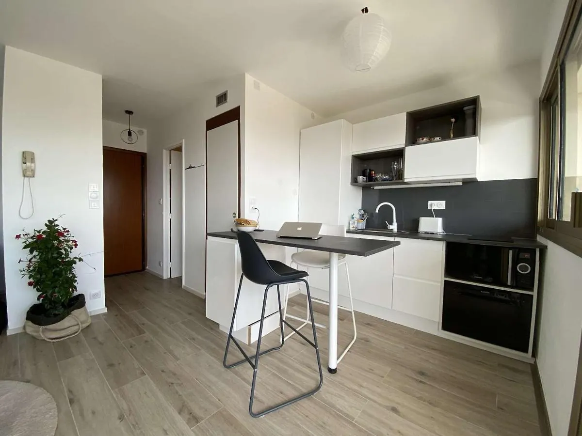 Appartement Avec Vue Mer, Piscine, Tennis Et Parking - Antibes - Fr-1-252-159 Γαλλία