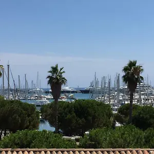 Appartement Terrasse Magnifique Vue Et Yachts, Antibes